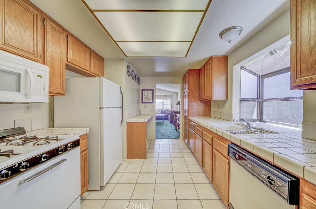 28275 Encino Dr, Menifee, CA 92586