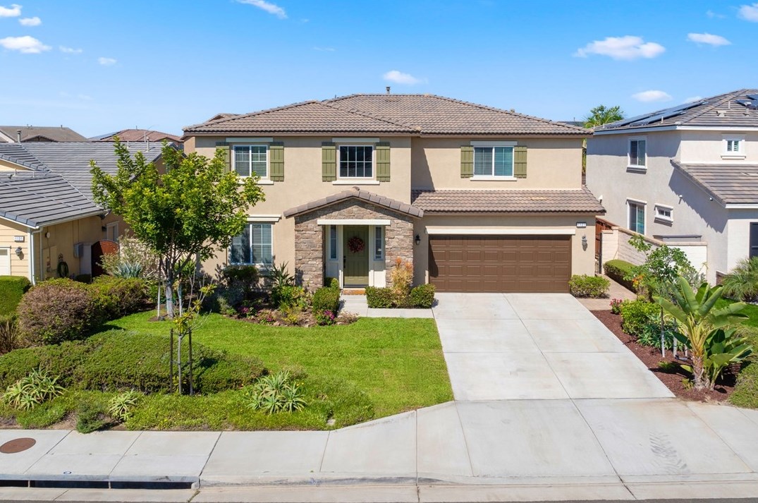 1127 Bellingham Dr, Oceanside, CA 92057-2736