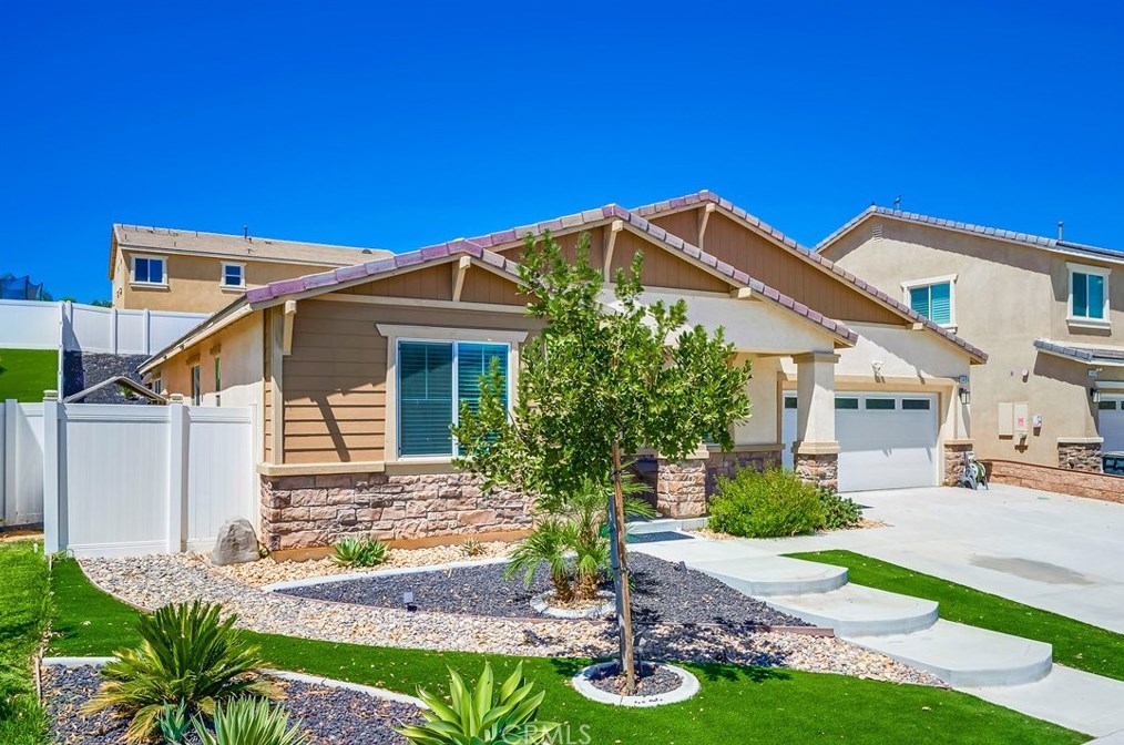1428 Quigley Ln, Perris, CA 92570
