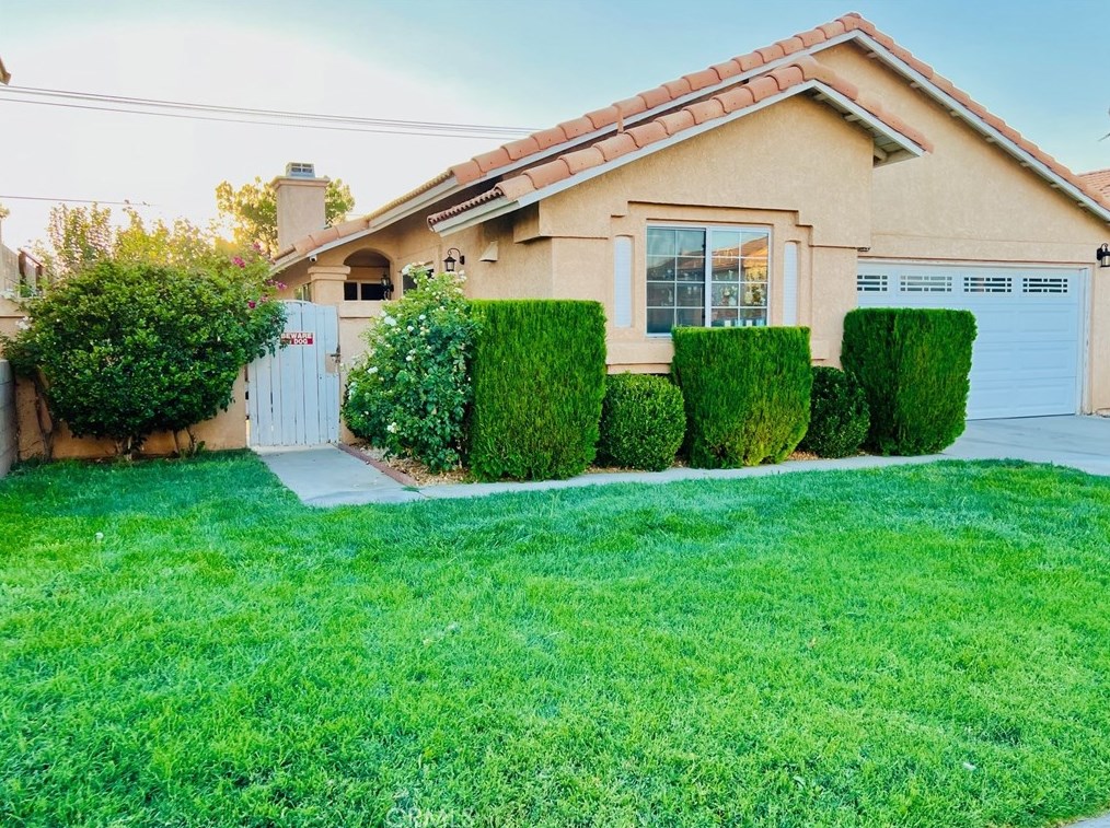 12356 Bridgewood Ln, Victorville, CA 92395