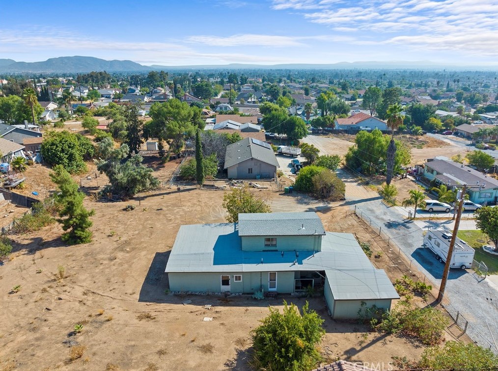 24884 Ironwood Ave, Moreno Valley CA 92557-7808 exterior