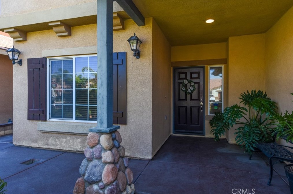 2127 Willowbrook Ln, Perris, CA 92571