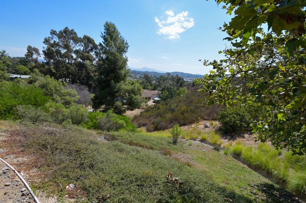 2139 Valley Rim, Escondido, CA 92026