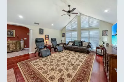 10700 Meadow Glen Way, Escondido, CA 92026 - Photo 2