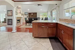 10700 Meadow Glen Way, Escondido, CA 92026 - Photo 8