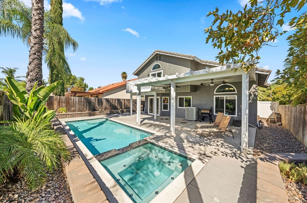 24403 Trails End Dr, Murrieta, CA 92562