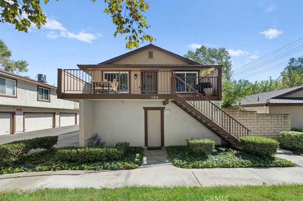 1164 Philadelphia St, Ontario, CA 91761-5689
