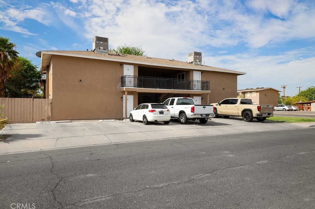 216 Beach Ave, Calexico, CA 92231