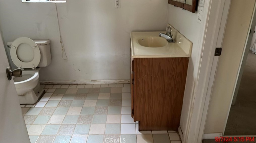 231 Coachella Ave, Thermal, CA 92274