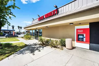 103 E Stetson Avenue, Hemet, CA 92543 - Photo 6