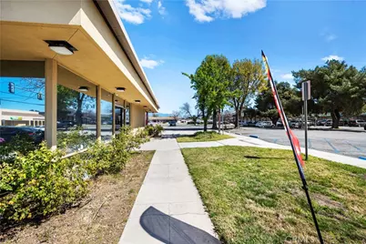 103 E Stetson Avenue, Hemet, CA 92543 - Photo 8