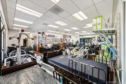 103 E Stetson Avenue, Hemet, CA 92543 - Photo 16