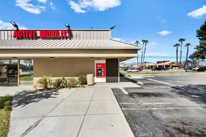 103 E Stetson Avenue, Hemet, CA 92543 - Photo 4