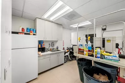 103 E Stetson Avenue, Hemet, CA 92543 - Photo 38