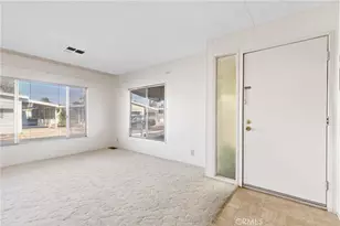 1525 W Oakland Ave, Hemet, CA 92543 - Photo 2