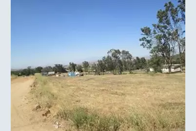 25700 Bundy Canyon, Menifee, CA 92584 - Photo 2