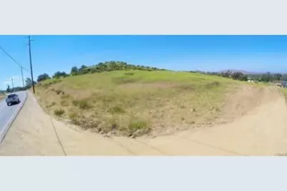 25700 Bundy Canyon, Menifee, CA 92584 - Photo 10