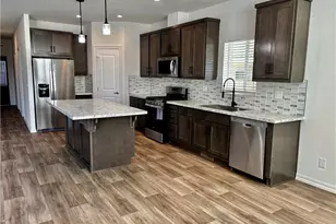 2205 W Acacia Ave, Hemet, CA 92545 - Photo 2