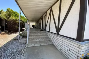 2230 Lake Park Dr, San Jacinto, CA 92583 - Photo 2