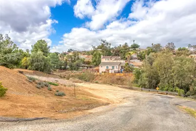 21 Judy Ann Drive, Riverside, CA 92503 - Photo 16