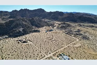1040 Sullivan Road, Joshua Tree, CA 92252 - Photo 8