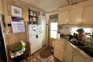 45055 Hwy 74, Hemet, CA 92544 - Photo 10