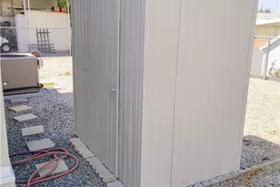 26097 Fountain Palm Dr, Homeland, CA 92548 - Photo 14