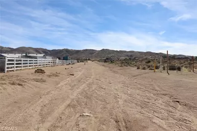 9654 N Corto Road, Apple Valley, CA 92308 - Photo 6