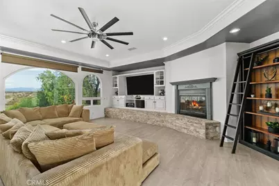 39526 Calle Cabernet, Temecula, CA 92591 - Photo 6