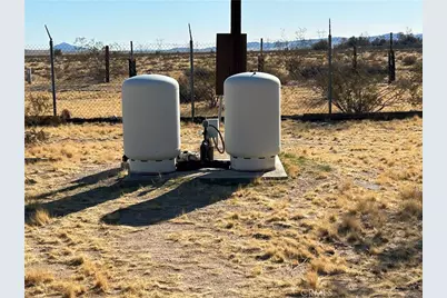 40694 Mountain View Road, Newberry Springs, CA 92365 - Photo 18