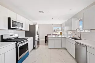 8998 8th Ave, Hesperia, CA 92345 - Photo 8