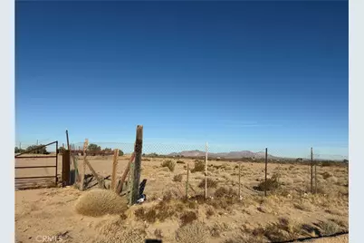 33966 Harvard Road, Newberry Springs, CA 92365 - Photo 2