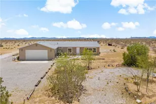 61375 Leslie Ln, Landers, CA 92285 - Photo 2