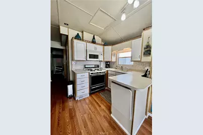 1295 S Cawston Avenue #6, Hemet, CA 92545 - Photo 4