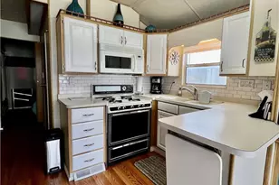 1295 S Cawston Ave, Hemet, CA 92545 - Photo 4