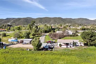 25070 Hayes Ave, Murrieta, CA 92562 - Photo 2