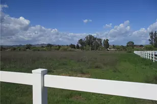 25070 Hayes Ave, Murrieta, CA 92562 - Photo 24