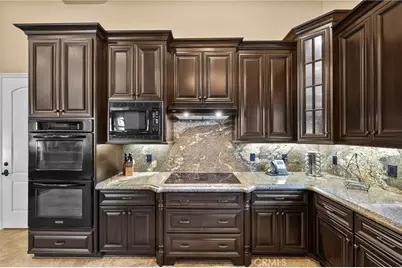 38565 Celine Cove, Murrieta, CA 92562 - Photo 52