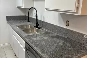 2455 W Acacia Ave, Hemet, CA 92545 - Photo 2