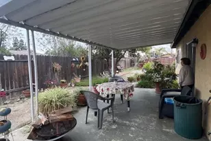 2140 San Bernardo Ave, Hemet, CA 92545 - Photo 12