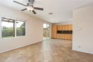 31556 Umbria Ln, Winchester, CA 92596 - Photo 6