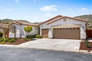 679 Weir Dr, Hemet, CA 92545 - Photo 2