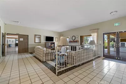 1300 W Menlo Avenue #215, Hemet, CA 92543 - Photo 28