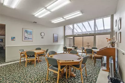 1300 W Menlo Avenue #215, Hemet, CA 92543 - Photo 32