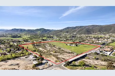 25070 Hayes Avenue, Murrieta, CA 92562 - Photo 4