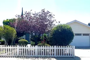 31768 Via Verde, Lake Elsinore, CA 92530 - Photo 2