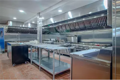 2020 E Florida Avenue, Hemet, CA 92544 - Photo 6