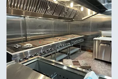 2020 E Florida Avenue, Hemet, CA 92544 - Photo 12