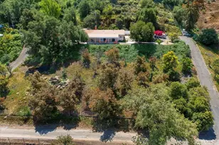 40057 S Shore Rd, Fallbrook, CA 92028 - Photo 46