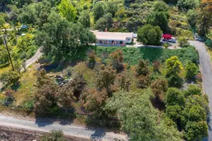 40057 S Shore Rd, Fallbrook, CA 92028 - Photo 2